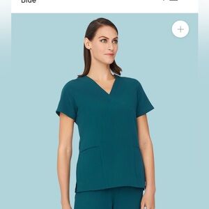 6 pocket Caribbean   V-Neck Women's scrub Top